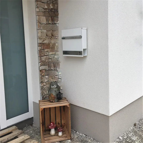 RAL 9016 liiklusvalge