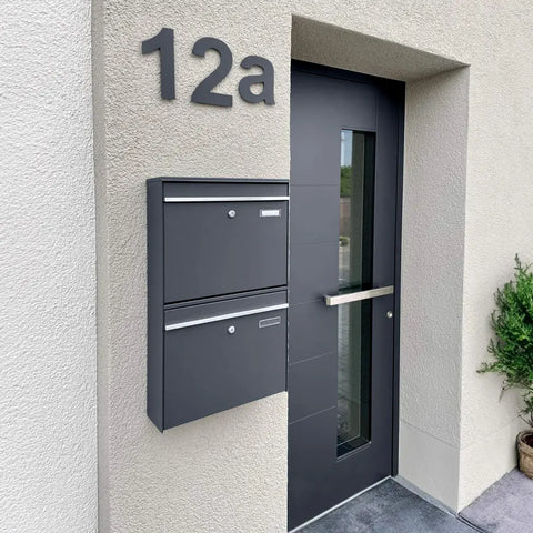 2 postkasti komplekt | vahetatavate nimesiltidega | RAL7016 antratsiithall | BK212 vertikaalne