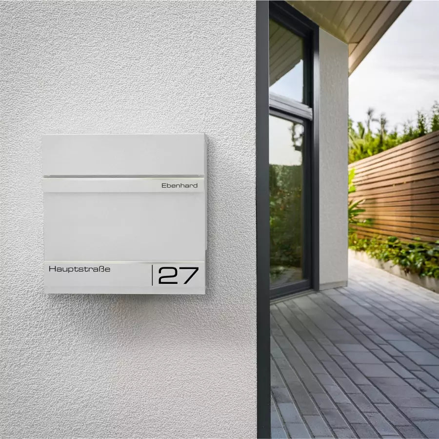 RAL 9016 liiklusvalge