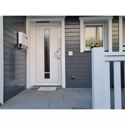 RAL 9016 liiklusvalge